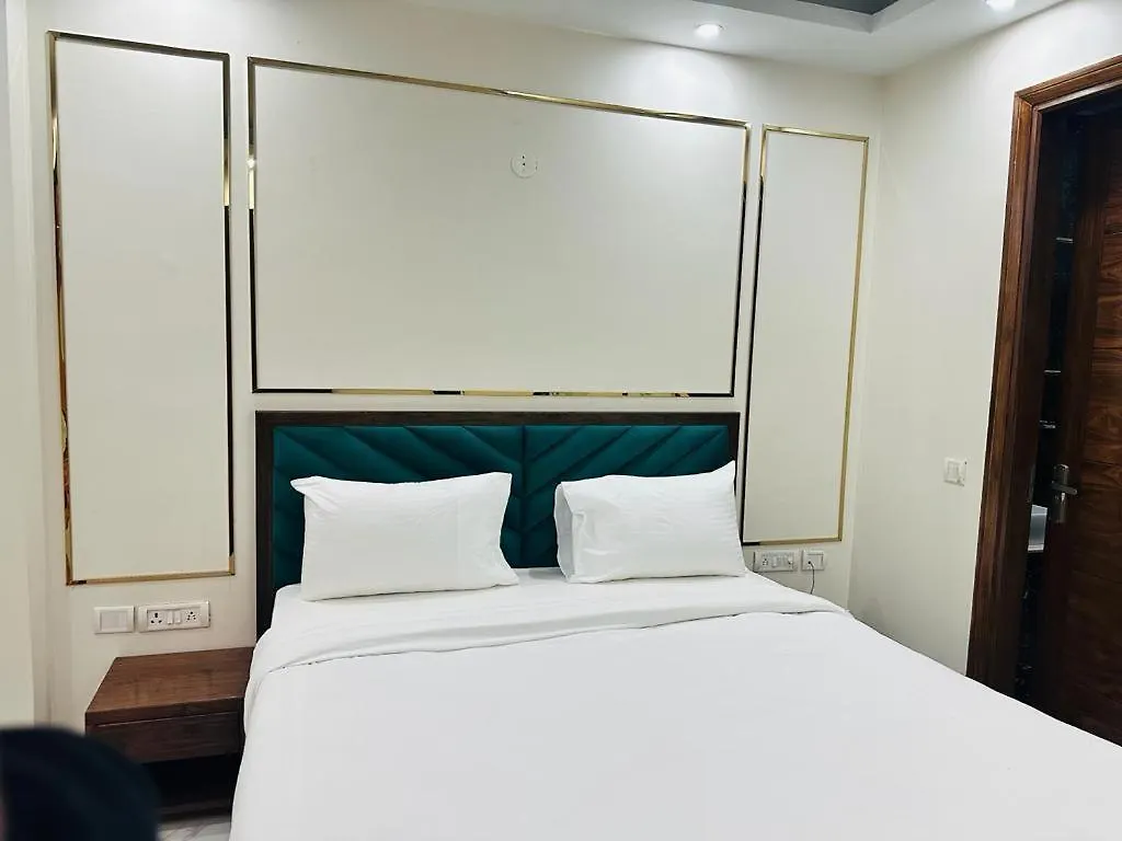 Hotel The Palm View By Grb New Delhi India